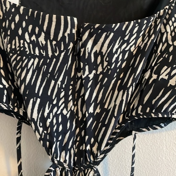 Jonathan Simkhai Amora Coverup Maxi Dress Women’s Size Medium Black Abstract - Picture 9 of 12